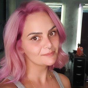 Meet your Posher, Gabriela